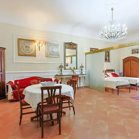 Apartment La Casa Di Dante